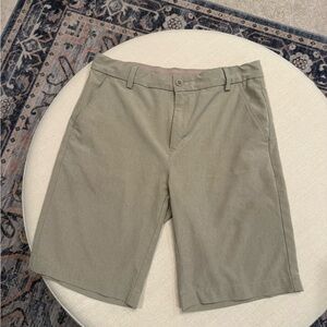 Vineyard Vines Performance Shorts in Tan Boys size 18
